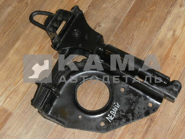 кронштейн кабины задний левый (запор в сборе) 5320-5018061