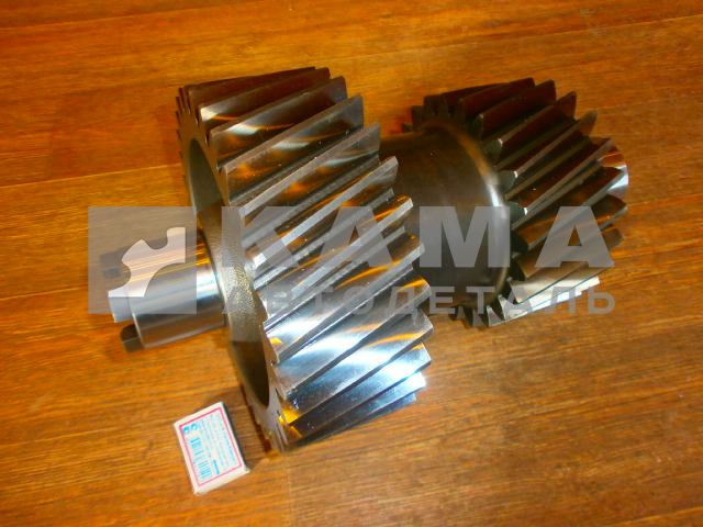 вал РК 6522 промежут. в сборе с шестернями, БЕЗ подшип. 6522-1802084