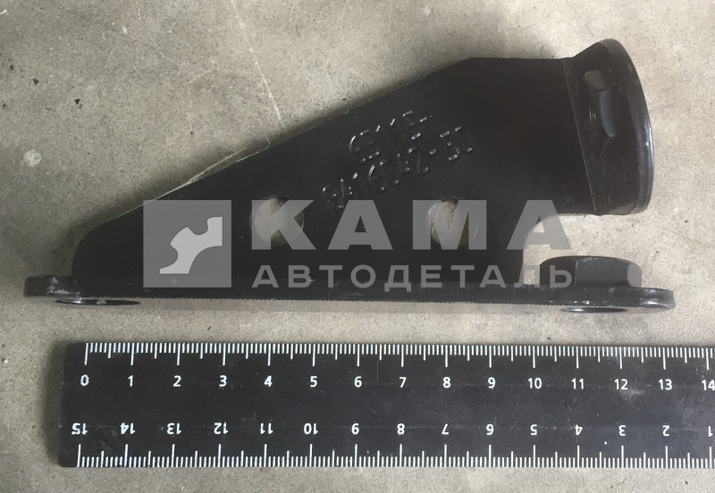 кронштейн накладки бампера Рейсталинг 65115-8416042-50 Правый*