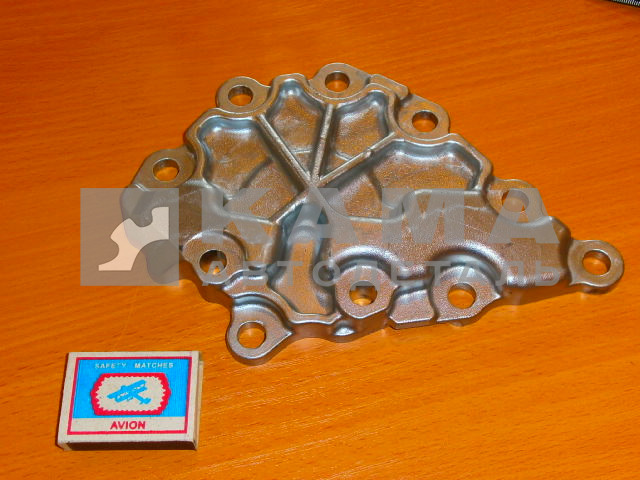 КПП ZF крышка насоса 1315 302 120 (16S)