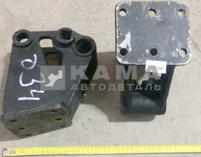 кронштейн кабины передний нижний ПРАВЫЙ 54115-5001034