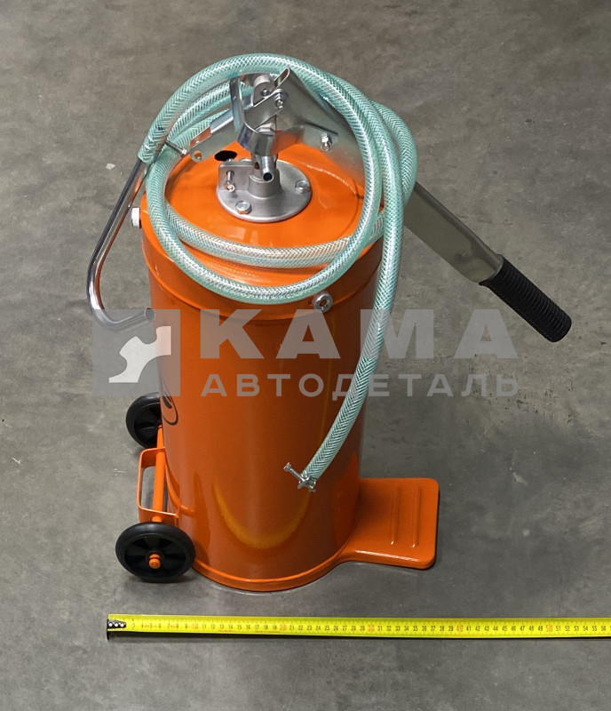 бачок маслозаливной (нагнетатель масла) 16л. 42036