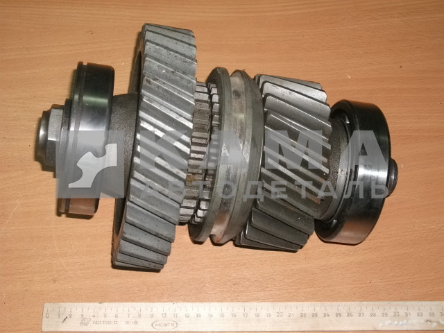 вал РК промежут. в сборе с шестернями 4310-1802084 стар.обр.