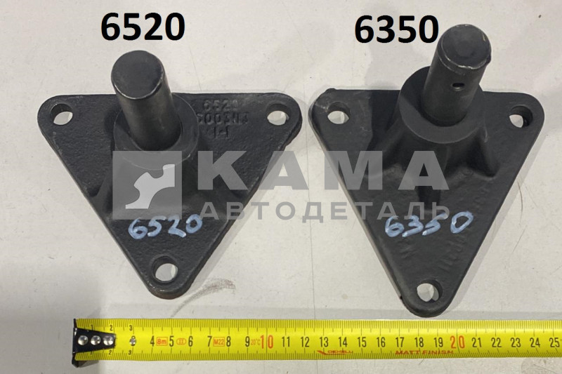 кронштейн гидроцилиндра подъема кабины нижний (палец Д25) 6520-5003113*