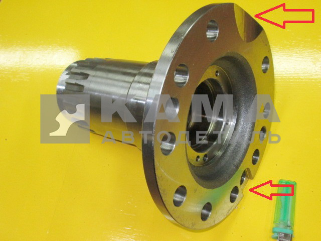 Цапфа поворот. кулака Передн моста Левая 6522-2304085