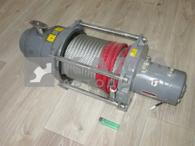 Лебедка электрическая 24 В (DV-15) импорт. Тяговое усилие 6800 кг.