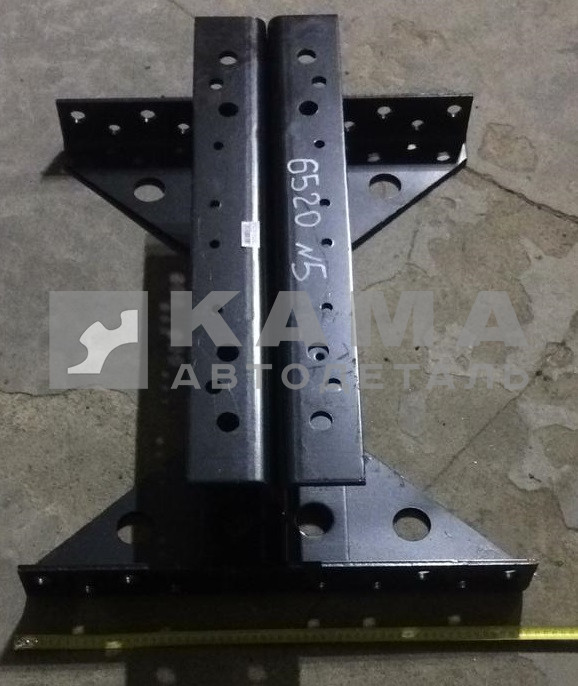 балка (поперечина) на раму №5 6520-2801150 (крепления реакт.штанг)
