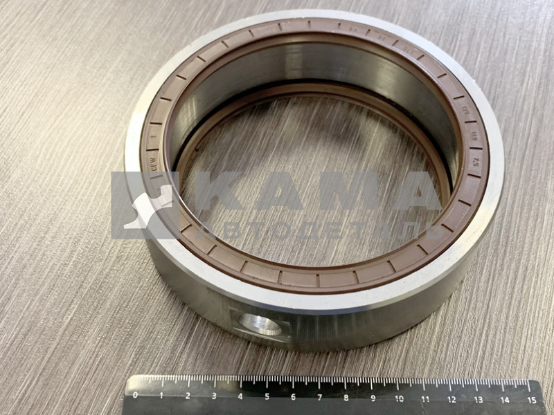 втулка подкачки колеса 6560-3103052 (в сборе с сальниками)