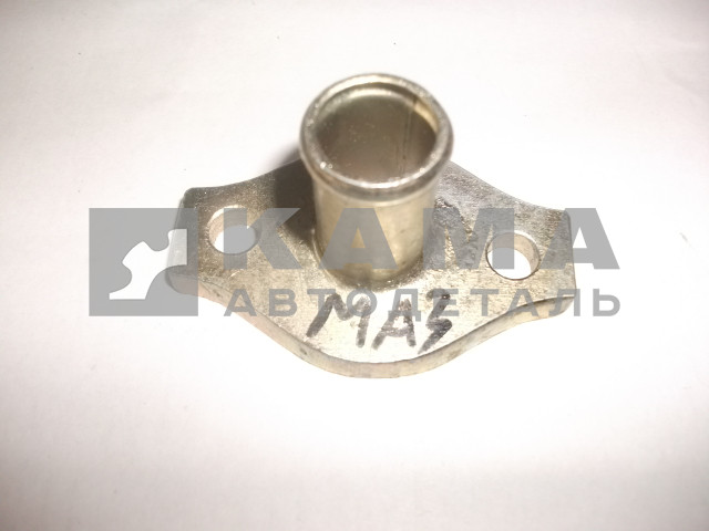 штуцер водяной на блок двигателя МАЗ железный под шланг Д16 (ромб поменьше)
