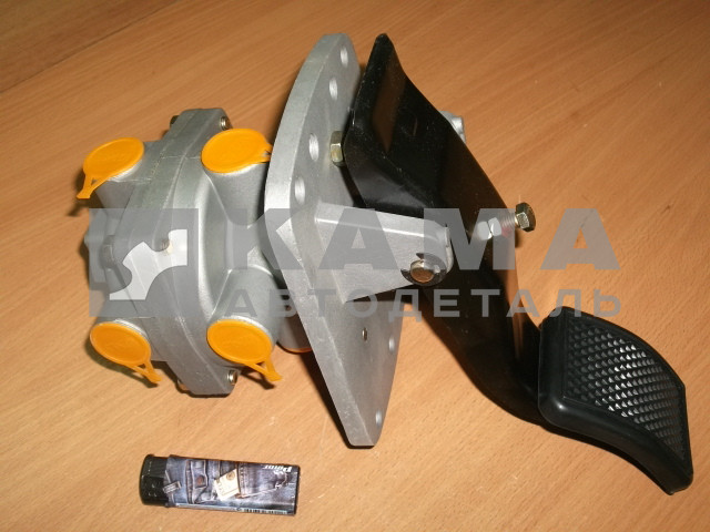 Главный Тормозной Кран (ГТК) ЕВРО. С педалью (8 выходов) (КИТАЙ. БЕЗ Гарантии!) 5320-3514108 (100.3514108)