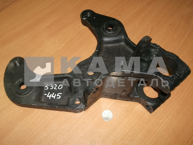 кронштейн рессоры передней 5320-2902445 (передний, левый, большой, под палец ушка стар.обр.)