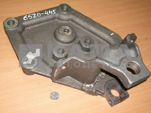 кронштейн рессоры передней 6520-2902445 (передний, левый)