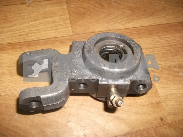 кронштейн тяги КПП ЕВРО 152.1703284-20 (опора кулисы)