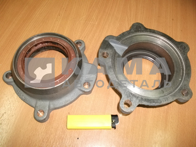 крышка Раздаточной Коробки 65111(43114)-1802118-10 под-ка перед.кардана, Голая (чугун, сальники 70х92-76, подходит на 4310) ГОЛАЯ