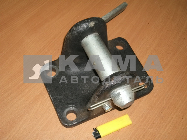 крюк буксировочный задний 6520-2806047 (046+048) с пальцем