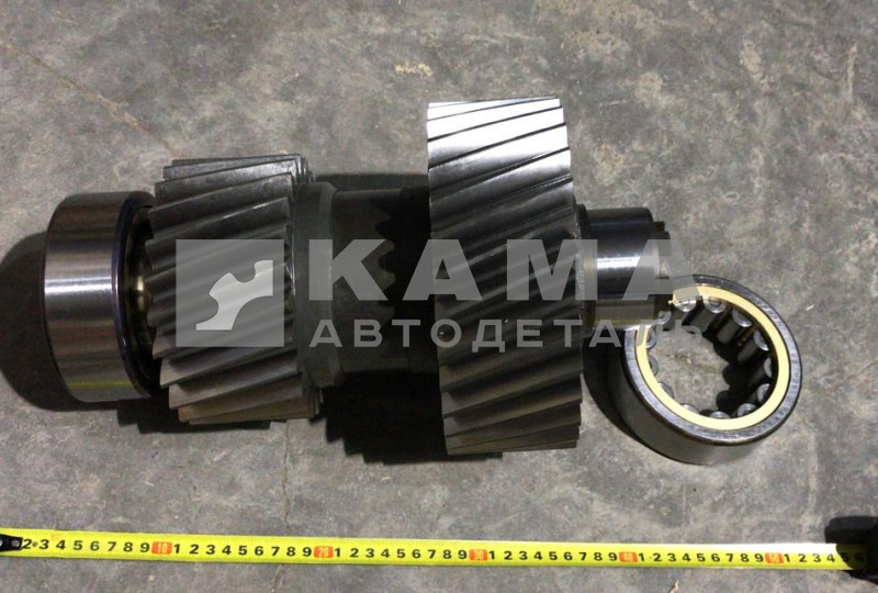 вал РК 6522 промежут. в сборе с шестернями, С подшип. 6522-1802083/ 630-1802083 (ПАО КАМАЗ)