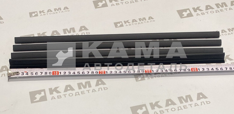 уплотнитель опускного стекла из 4-х 5320-6103334/215 (РТИ)