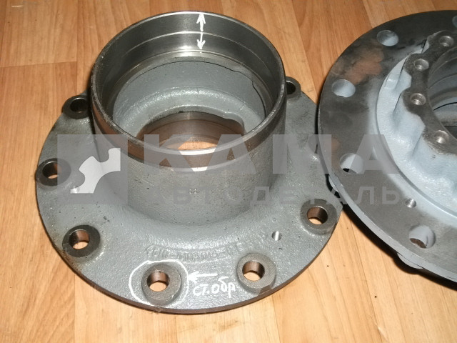 ступица колеса 4310 голая (стар.обр.) (внутр. подш.7218(26мм), шпильки ст.обр.) 4310-3103015 эконом