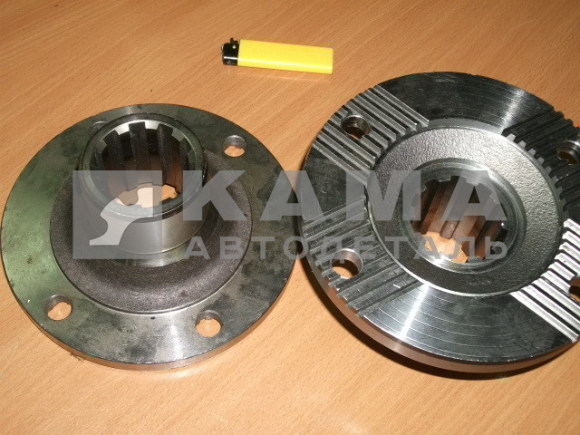 флянец КПП-152 Торц.шлицы (10вн.шлиц, без пыльника) 142.1701240