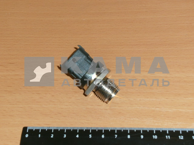 датчик давления топлива в рампе "ЭКОНОМ" 0 281 002 937 (3974092 или 5260246) 0 281 006 425; 0 281 006 364