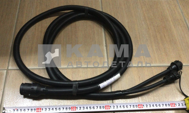 пучок проводов рамный ЗАДНИХ ФОНАРЕЙ 63501-3724678-24/33