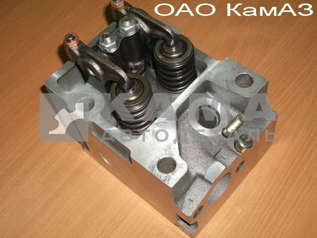головка блока ЕВРО в сборе с клапанами 740.30-1003010 ЗАВОД ПАО КамАЗ (7406-1003010)