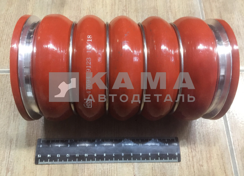 патрубок воздушный Куллера Scania "FEBI" 47694	ПРАВЫЙ (99х181)