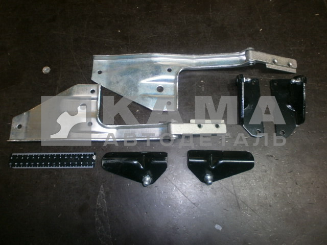 кронштейн облицовки (капота) РЕСТАЙЛИНГОВОЙ ЕВРО кабины 63501-8401020.21/26.27/34 (к-т)