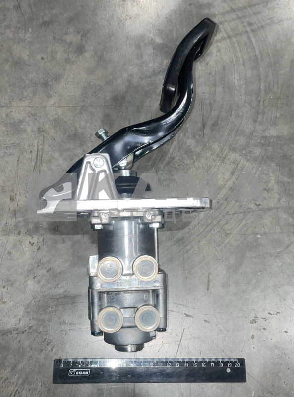 Главный Тормозной Кран (ГТК) ЕВРО. С педалью 10 выводов (КИТАЙ. БЕЗ Гарантии!) 8099-3514108