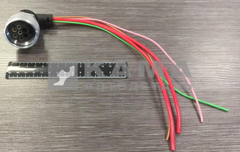 разъем на ТНВД БОШ (5 клемм,7 отв.) закручивающийся, "ГАЙКА" с проводами