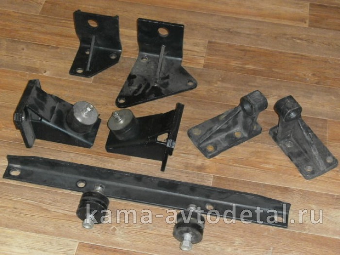 кронштейн двигателя (силового агрегата) двигателя КАММИНС 6ISBe КПП-9ст (к-т из 7наим) кронштейн двигателя (силового агрегата) двигателя КАММИНС 6ISBe КПП-9ст (к-т из 7наим)