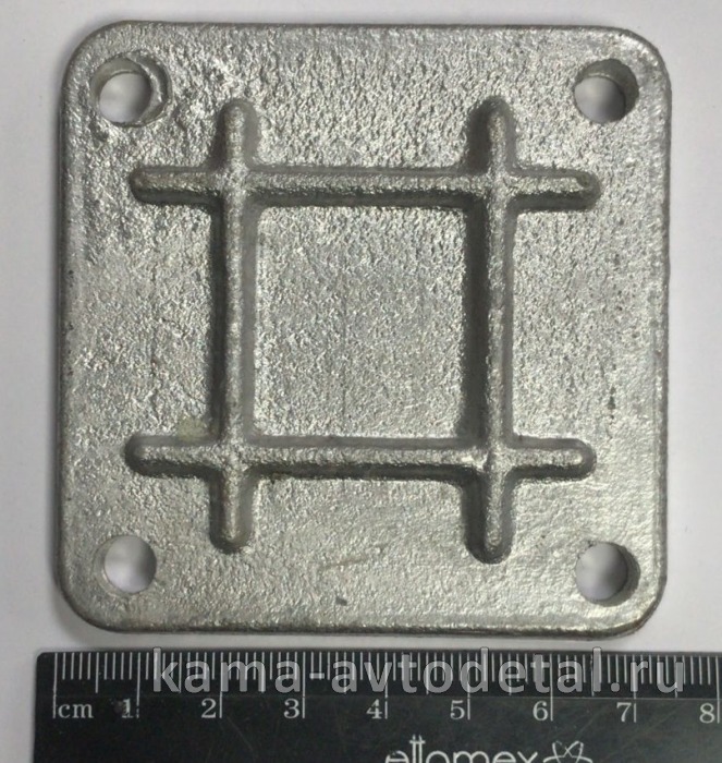 крышка шкворня 6520-3001055 нижняя (алюминий) 6520-3001055