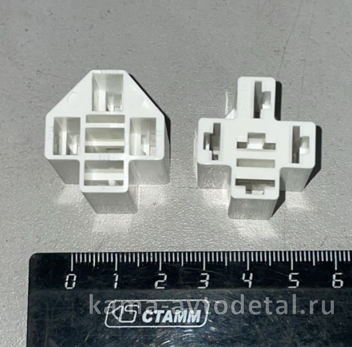 разъем на реле БОШ (5 клемм) колодка голая 45.7373.9016 45.7373.9016