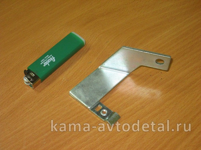 кронштейн тяги управления жалюзи (нижний) 53205-1310229* 53205-1310229