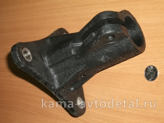 кронштейн крыла металл. 5410-8404151 (под трубу крепление на 3 болта, хомут)* 5410-8404151
