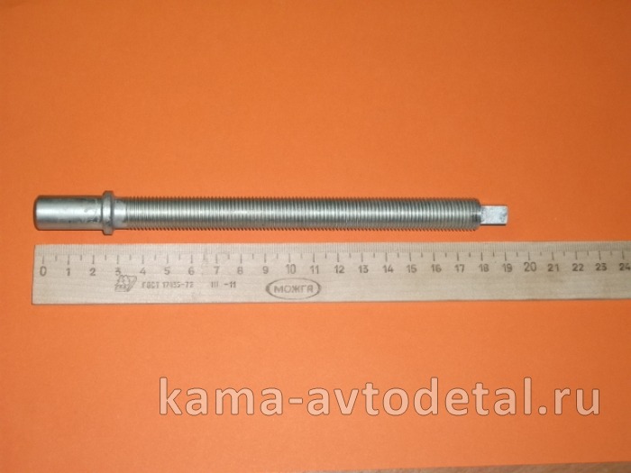 болт генератора (натяжителя) Е-2 с квадратом, L=19см 740.11-3701790 740.11-3701790