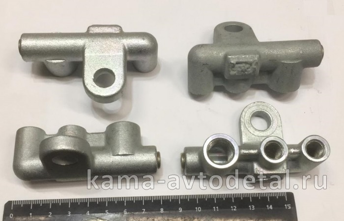 тройник трубок обратки Е4 (ДВС КАМАЗ-Common Rail) 740.70-1104350* 740.70-1104350 тройник трубок обратки Е4 (ДВС КАМАЗ-Common Rail) 740.70-1104350* 740.70-1104350