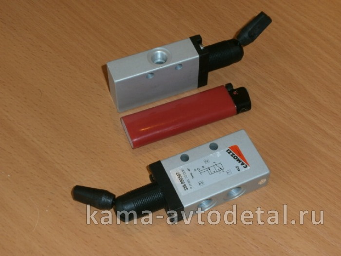 кран управления подкачкой колес в кабине ЕВРО "ан. CAMOZZI" 338-990S07 ("флажок") 45104312200190 338-990S07 кран управления подкачкой колес в кабине ЕВРО "ан. CAMOZZI" 338-990S07 ("флажок") 45104312200190 338-990S07