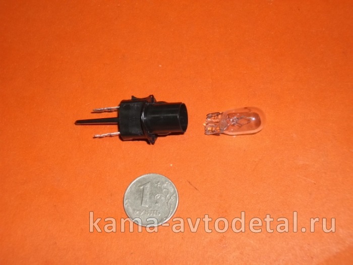 патрон лампы б/ц 24х5 средний, пластмас,.длинный, с клеммами в габаритн фонарь 