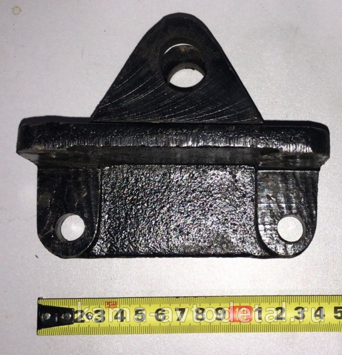 кронштейн гидроцилиндра подъема кабины верхний (палец Д20) 4310-5003110-10* 4310-5003110-10