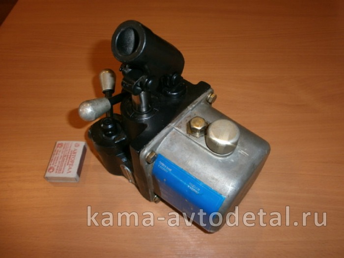 насос подъёма кабины и запасного колеса (двойной) ОВАЛЬНЫЙ (Югославия) 4310-5004010 4310-5004010