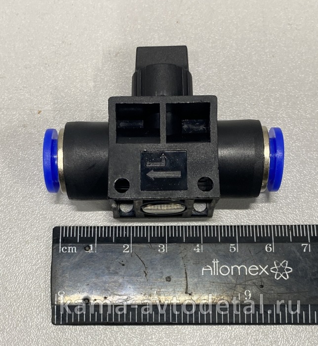 фитинг Пластмасс. Прямой Д 10 с краном 0043