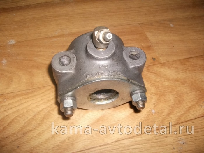 кронштейн тяги КПП стар.обр. 14.1703284 (опора кулисы) 14.1703284э кронштейн тяги КПП стар.обр. 14.1703284 (опора кулисы) 14.1703284э