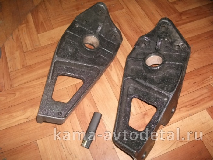 кронштейн энергоаккумулятора/тормозн камеры полу/прицепа (К-Т прав+лев) 