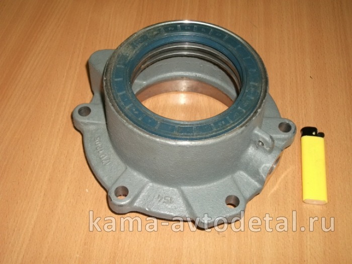 крышка КПП заднего подшипника вторичного вала КПП 154.1701205 (201) (чугун, под сальник 90х120)* 154.1701205 крышка КПП заднего подшипника вторичного вала КПП 154.1701205 (201) (чугун, под сальник 90х120)* 154.1701205