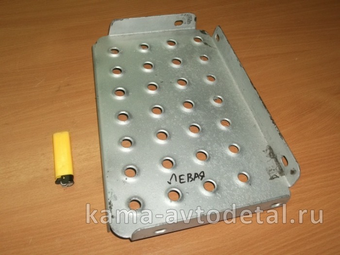 подножка кабины стар.обр. Железная Левая 5320-8405015 