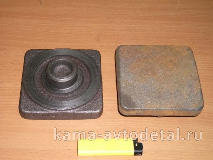 подушка рессоры чугун МАЗ 504Н-2902449 (вкладыш кр-на рессоры) 504Н-2902449 подушка рессоры чугун МАЗ 504Н-2902449 (вкладыш кр-на рессоры) 504Н-2902449