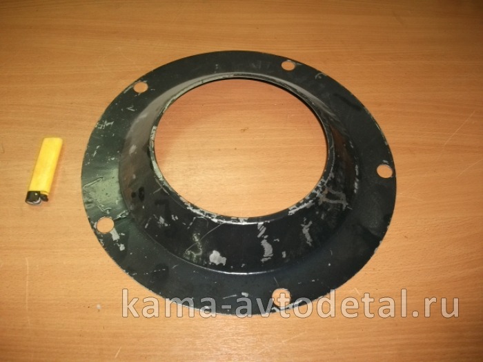щиток ступицы зад.колеса стар.обр. (маслоуловитель) 5320-3502146 5320-3502146