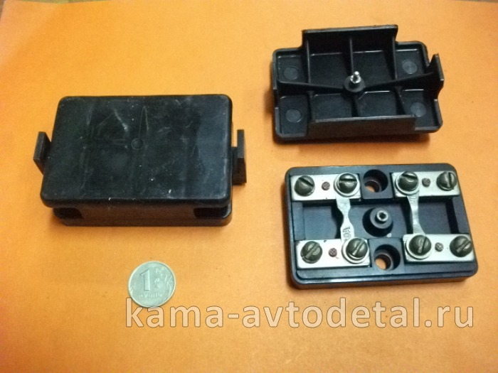 блок предохранителей 111.3722 (ПР-111. плавкие предохранители 30А;60А) (4 573 731 679) 4573731679