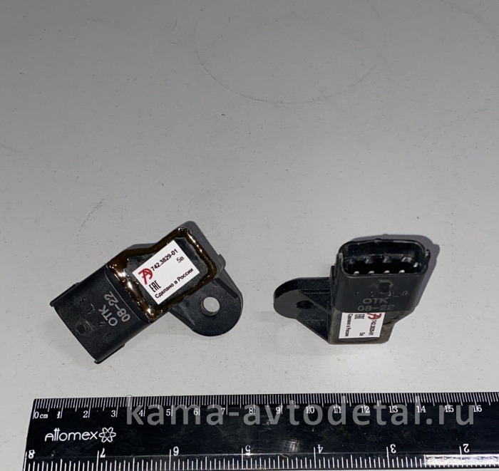 датчик давления и темп. Возд. турбонад. для ДВС КамАЗ 742.3829 (0281002 576/3968437) эконом 742.3829Э датчик давления и темп. Возд. турбонад. для ДВС КамАЗ 742.3829 (0281002 576/3968437) эконом 742.3829Э